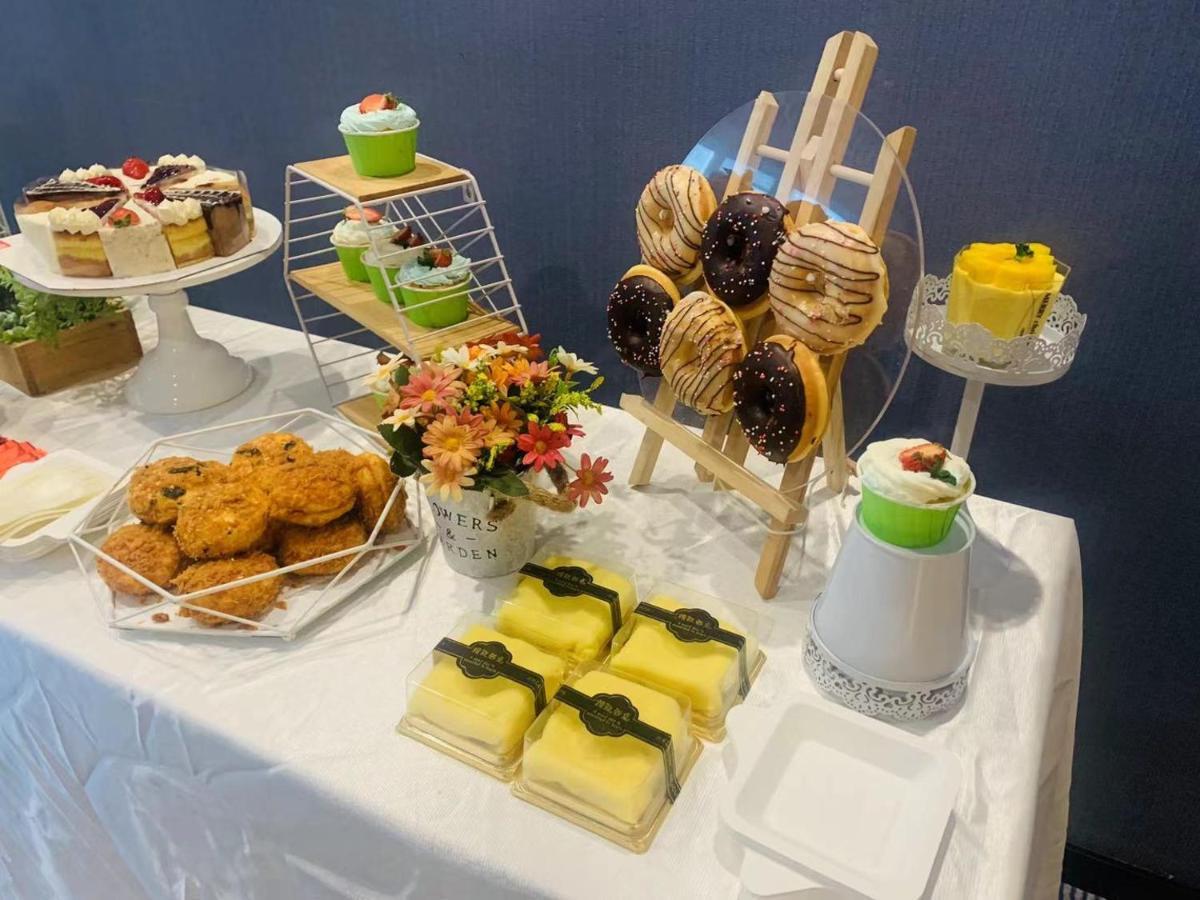 Holiday Inn Express - Wuhan Optical Valley By Ihg Esterno foto